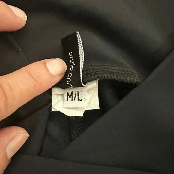 Rare Onzie leggings size M\L - Picture 4 of 5